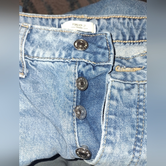 Forever 21 Premium Distressed Jeans sz 26 GUC - Picture 7 of 8